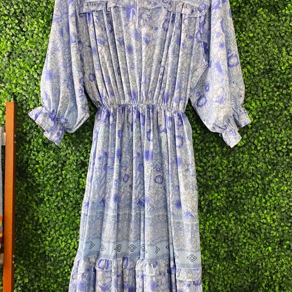 Retro Maxi dress full of uniqueness! - Picture 5 of 9